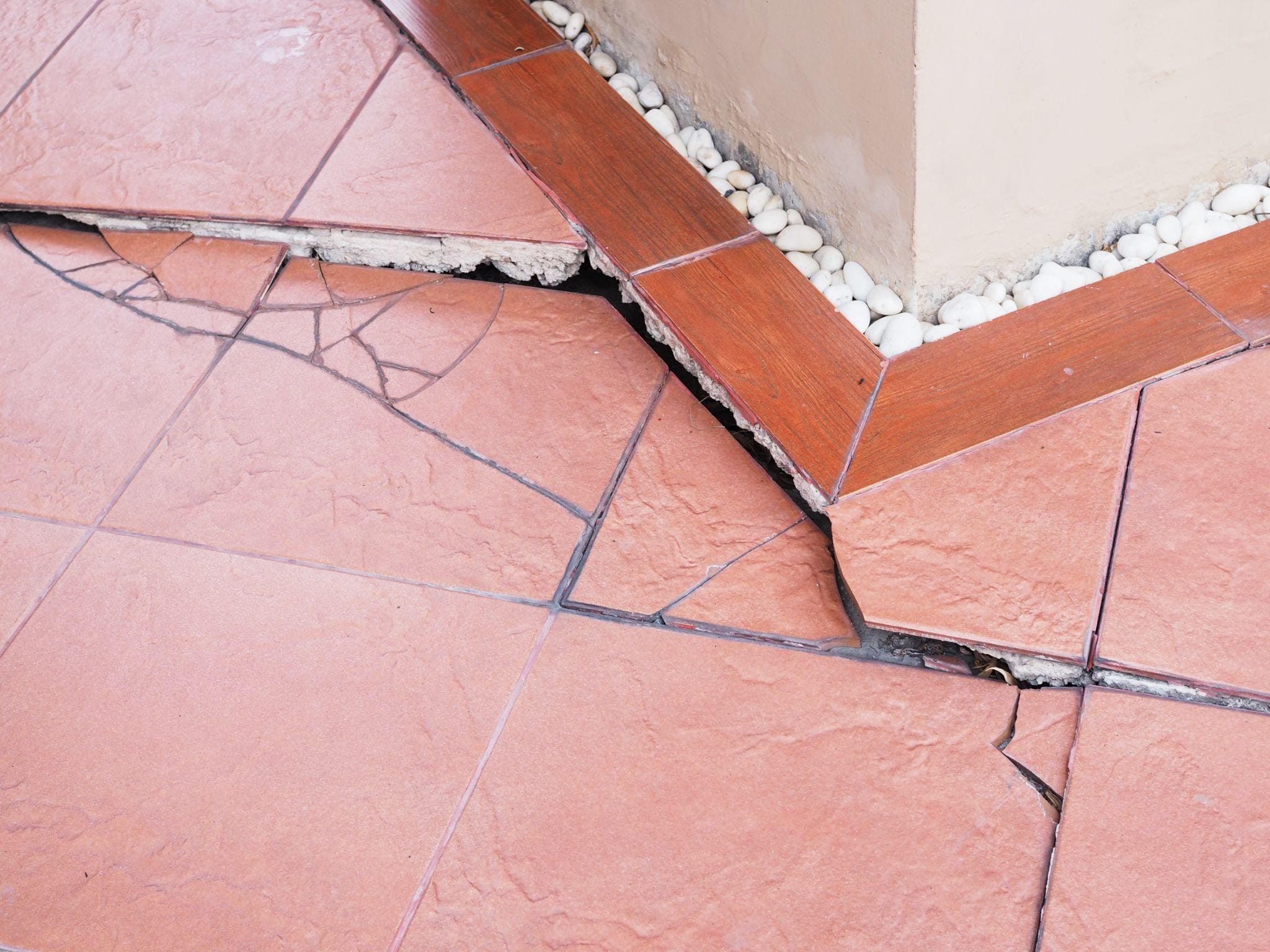How Cracked Grout Leads To Balcony Leaks In Summer