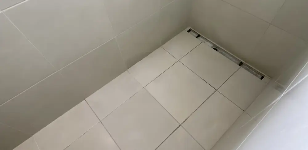 Bathroom Tiles Before